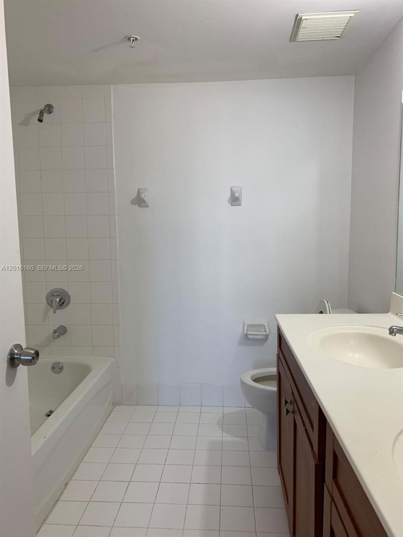 36 NW 6th Ave , Unit 1108, Miami, FL 33128 Photo