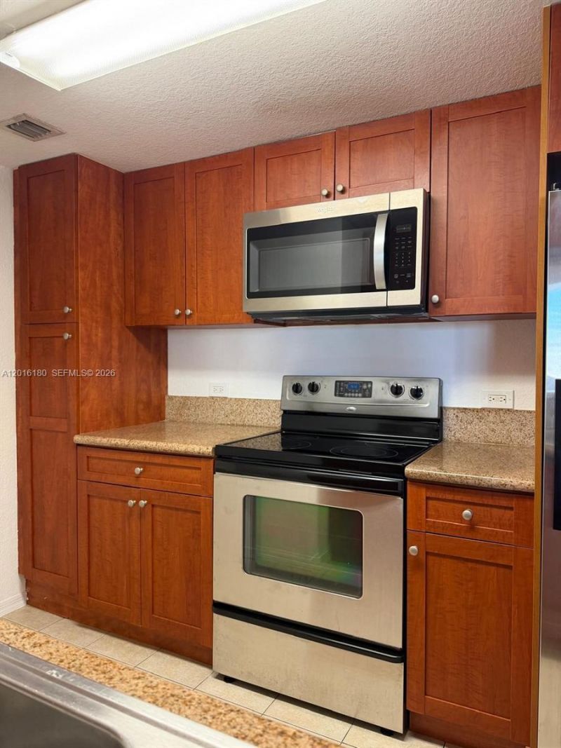 36 NW 6th Ave, Unit 1108, Miami, FL 33128 Photo