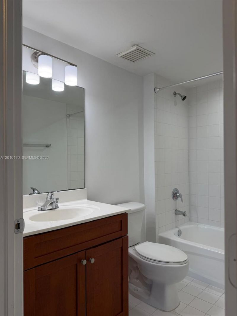 36 NW 6th Ave, Unit 1108, Miami, FL 33128 Photo