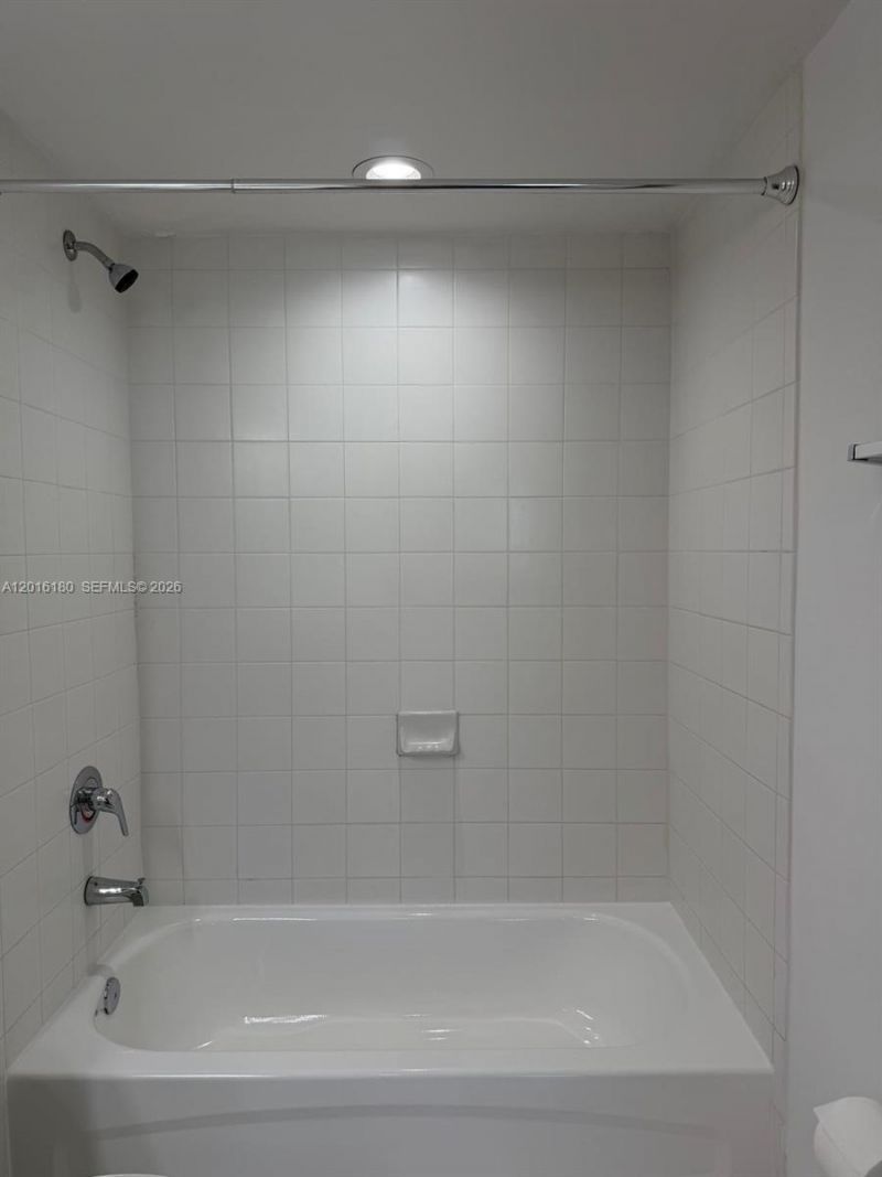 36 NW 6th Ave, Unit 1108, Miami, FL 33128 Photo