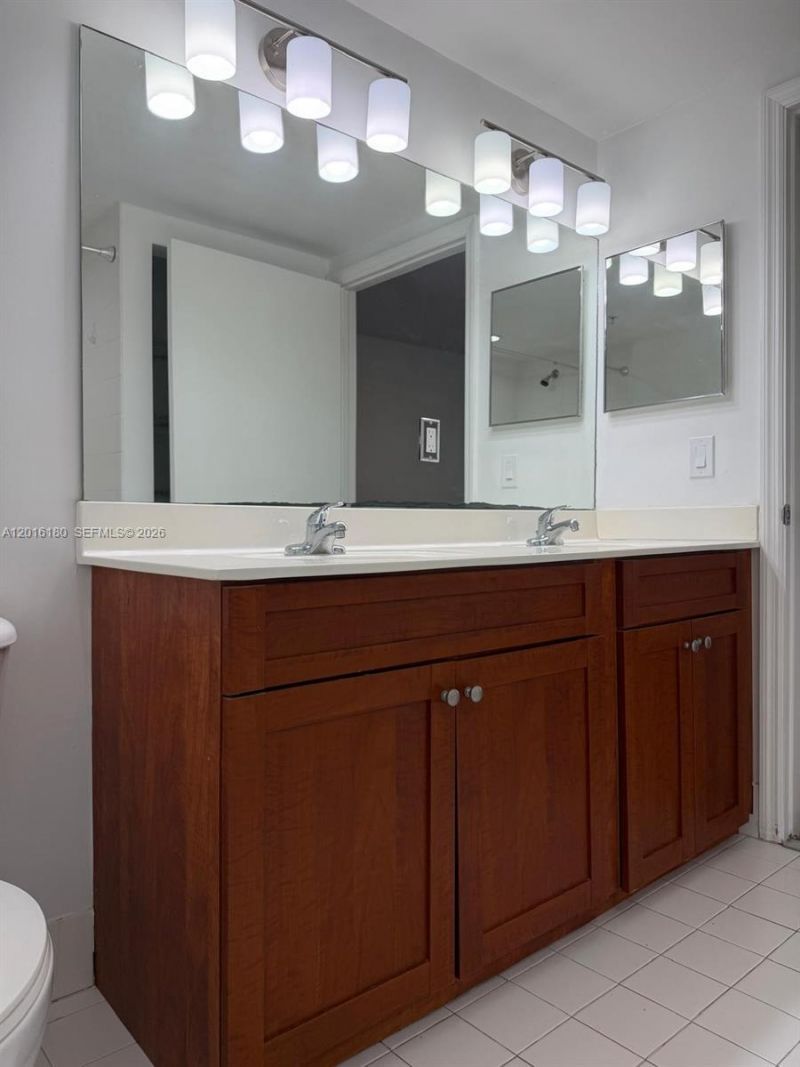 36 NW 6th Ave, Unit 1108, Miami, FL 33128 Photo