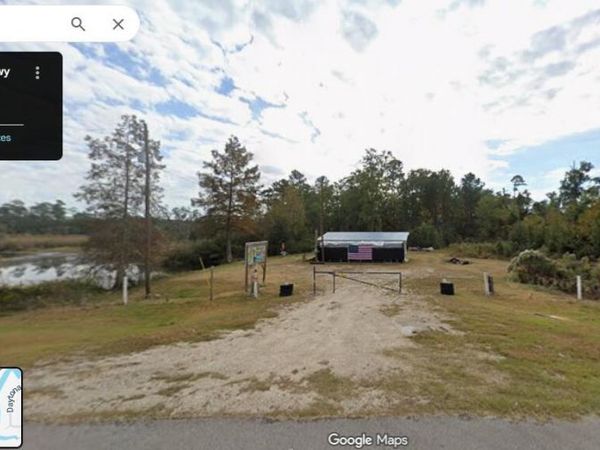 16475 Us-90 , Pearlington, MS 39572