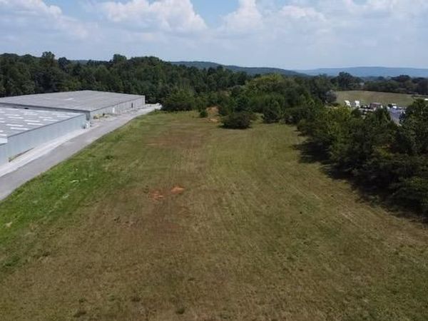 21 Ac Spring Street, Sparta, TN 38583