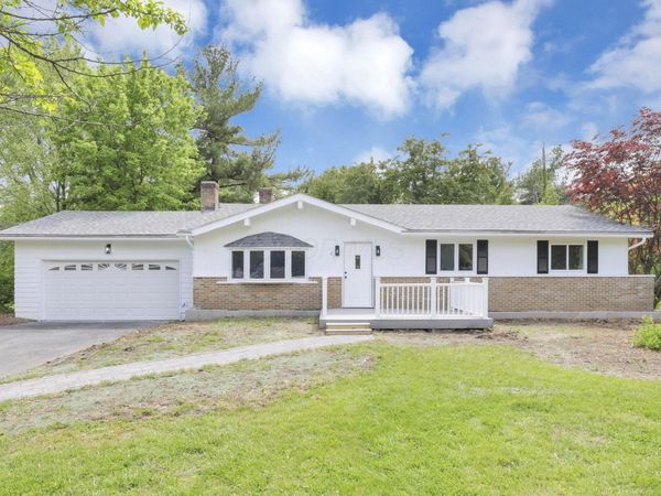 8 Summit Glen Road SW, Pataskala, OH 43062