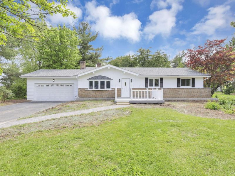 8 Summit Glen Road SW, Pataskala, OH 43062 Photo 2