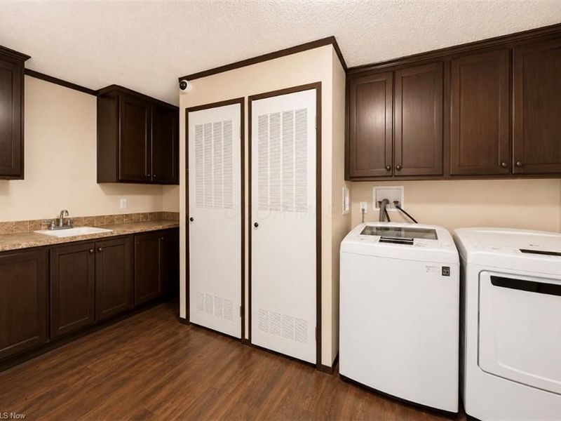 12585 3rd Avenue, Trinway, OH 43842 Photo 7