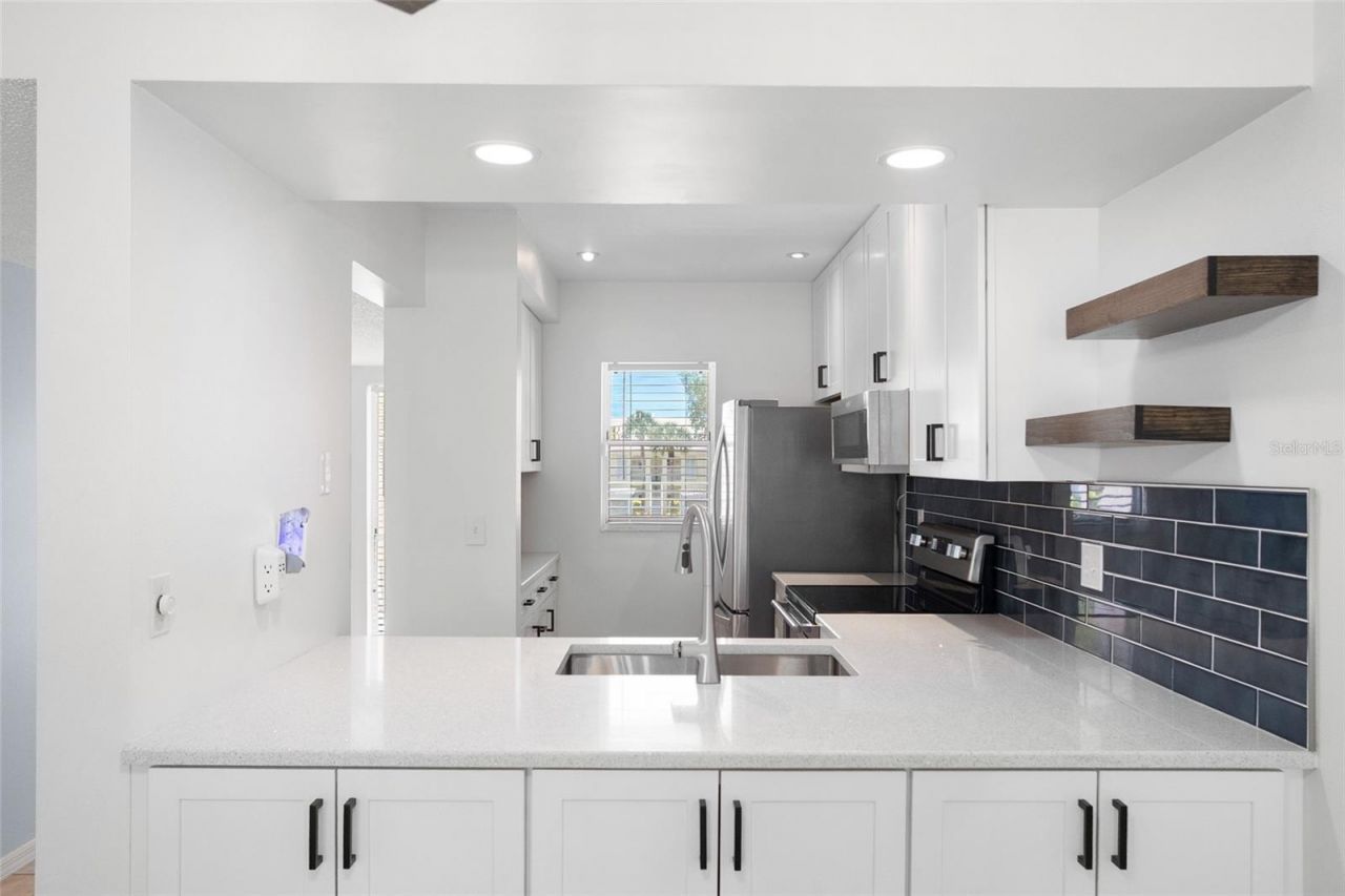 436 Cerromar Lane, Unit 478, Venice, FL 34293 Photo