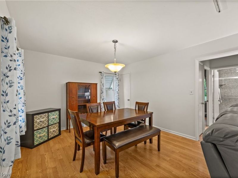 27840 Lincoln Road, Bay Village, OH 44140 Photo 13