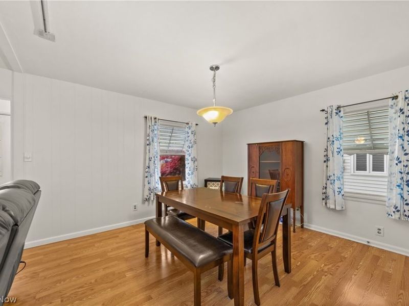 27840 Lincoln Road, Bay Village, OH 44140 Photo 14