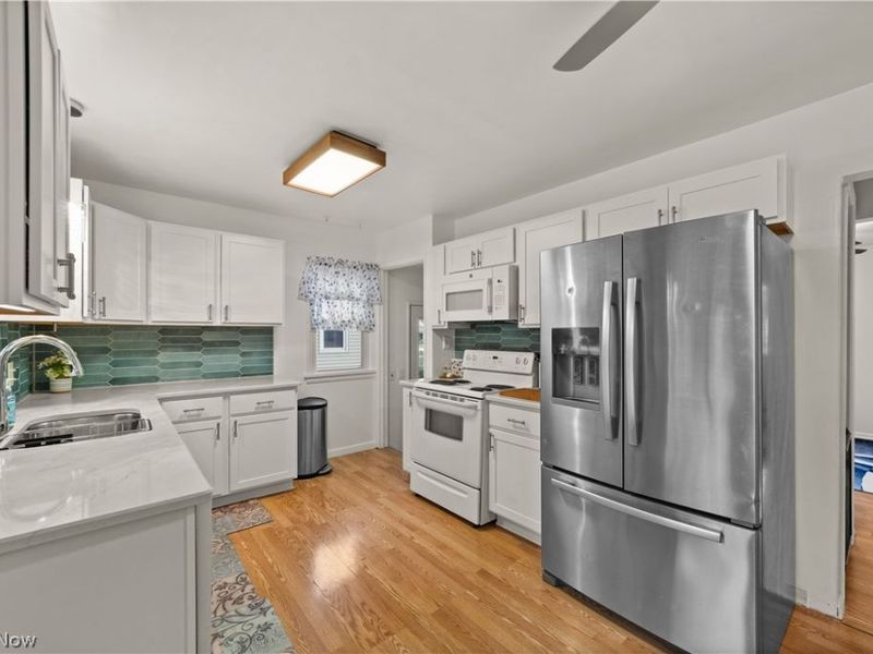 27840 Lincoln Road, Bay Village, OH 44140 Photo 18