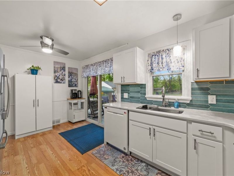 27840 Lincoln Road, Bay Village, OH 44140 Photo 20