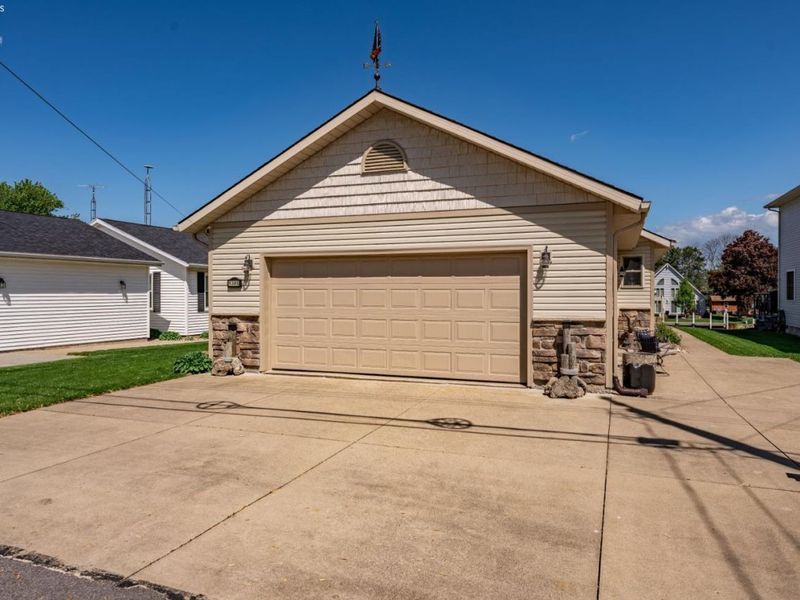 1385 N McCloy Avenue, Port Clinton, OH 43452 Photo 56