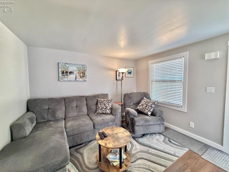 102 Landing Lane, Unit B, Marblehead, OH 43440 Photo 4