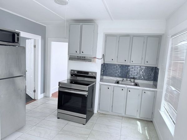 582 Eastern Ave, Unit 1, Lynn, MA 01902