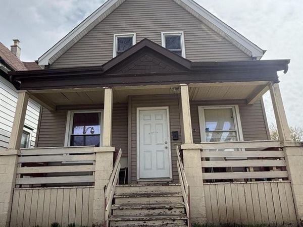 2864 26Th STREET, Milwaukee, WI 53206