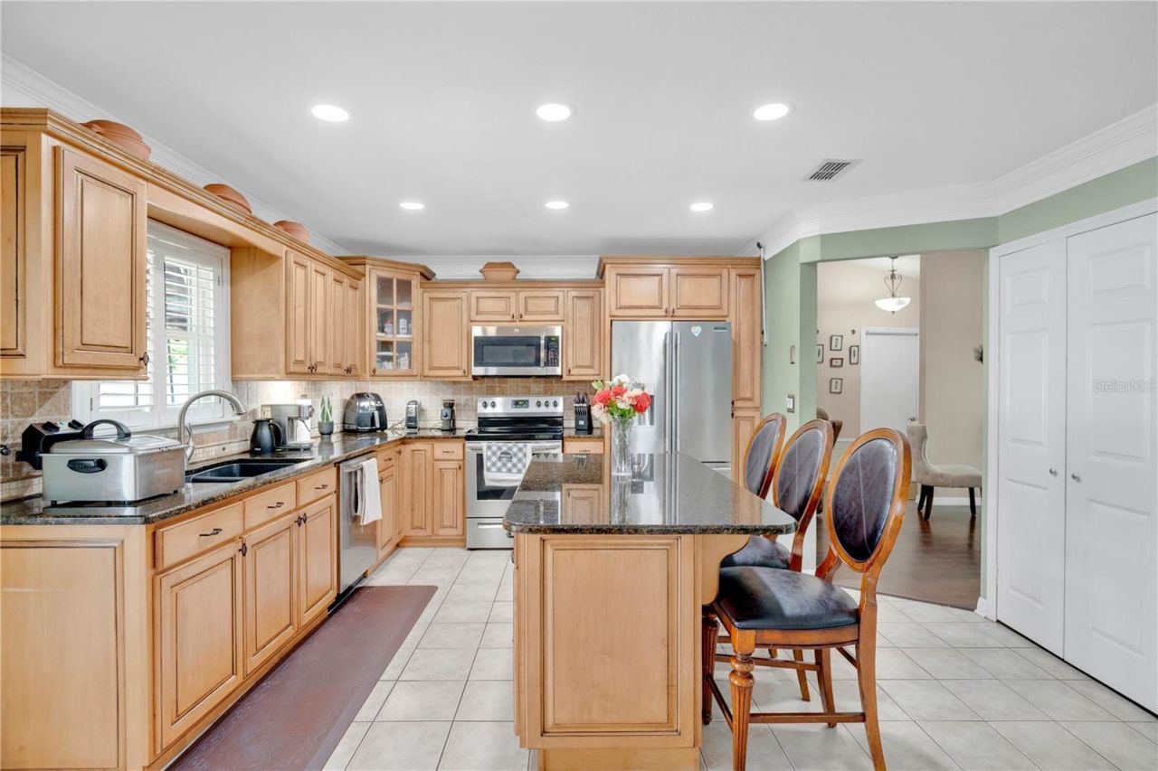 985 Hemingway Drive, Deltona, FL 32725 Photo