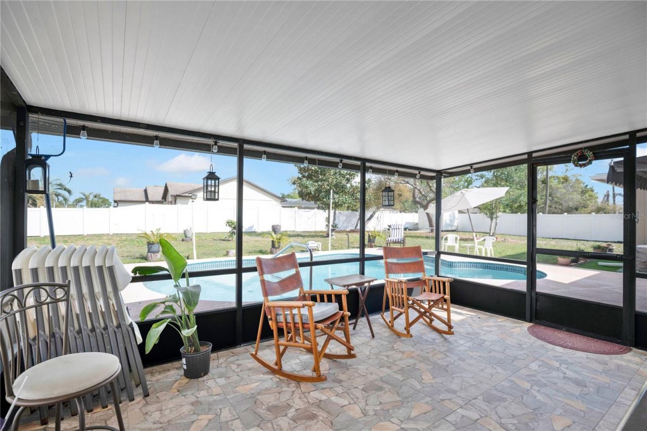 985 Hemingway Drive, Deltona, FL 32725 Photo