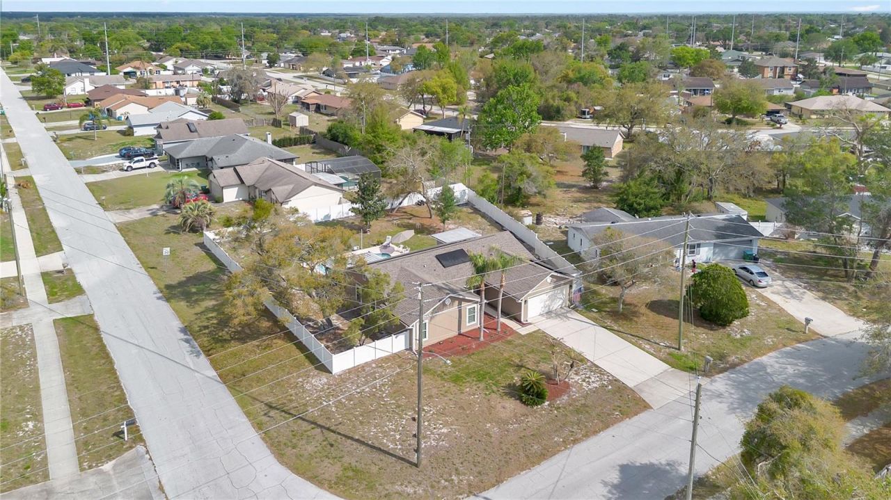 985 Hemingway Drive, Deltona, FL 32725 Photo
