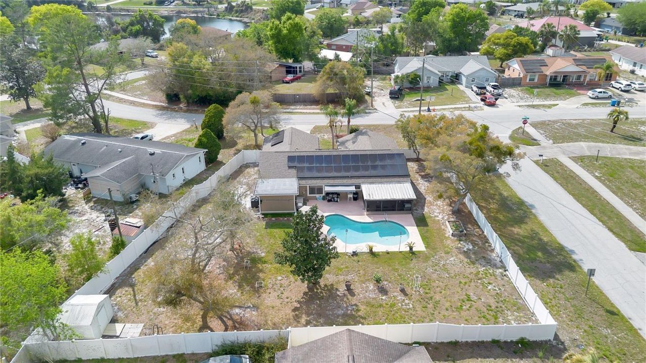 985 Hemingway Drive, Deltona, FL 32725 Photo