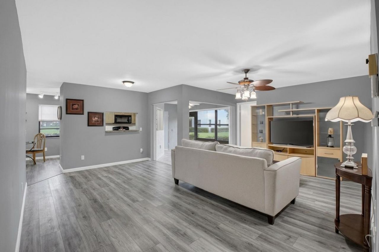 6069 Parkwalk Drive, Boynton Beach, FL 33472 Photo