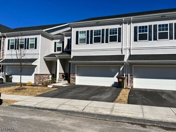 61 Gerhard Pl, Morris, NJ 07960