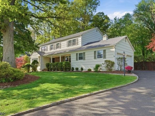 16 Beech Ct, Chatham, NJ 07928