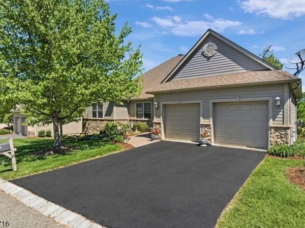 14 Wentworth Ct, Hardyston, NJ 07419