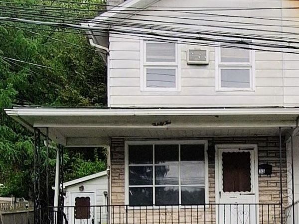 32 W Enterprise Street, Glen Lyon, PA 18617