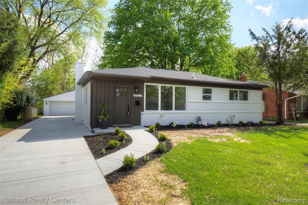 35623 Minton Street, Livonia, MI 48150 Main Photo