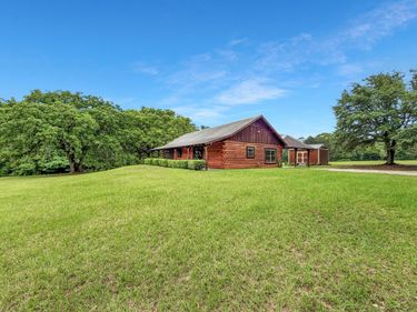 4472 Port Arthur , Anacoco, LA 71403