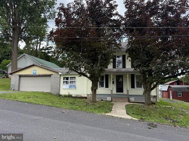 112 S RIDGE STREET, BURNHAM, PA 17009