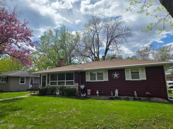 1702 Frank Hall Drive, Albert Lea, MN 56007