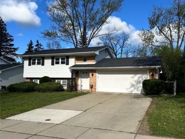 728 Jamestown Road , Auburn Hills, MI 48326