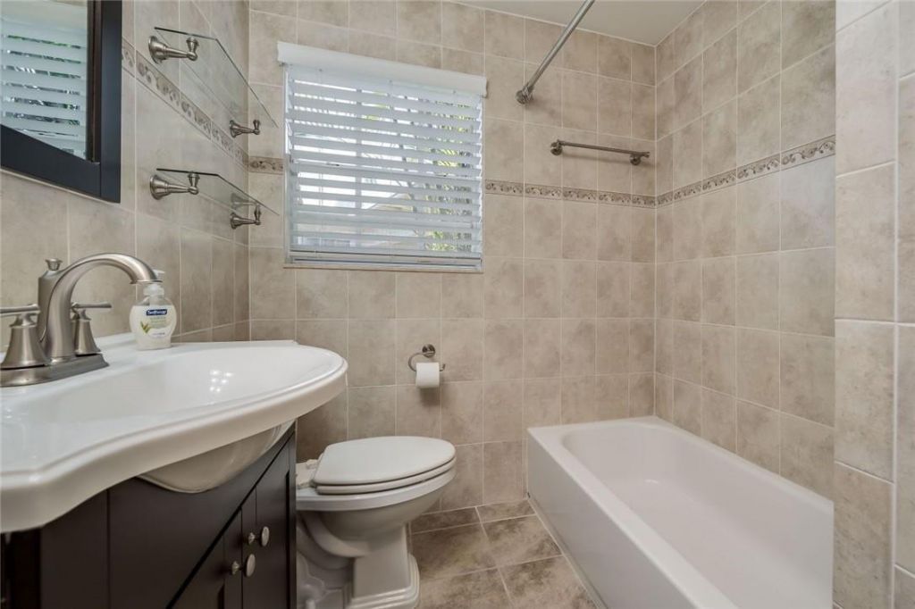 1917 NE 16th Terrace, Fort Lauderdale, FL 33305 Photo