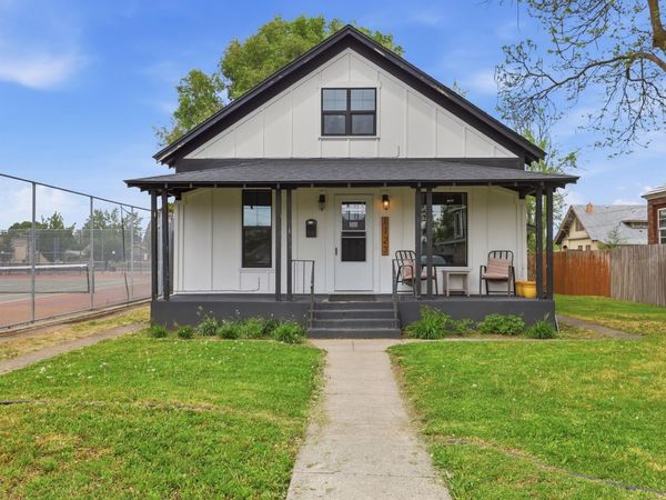 1723 E Hoffman Ave, Spokane, WA 99207