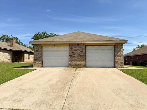 1904 San Rafael Street , Fort Worth, TX 76134