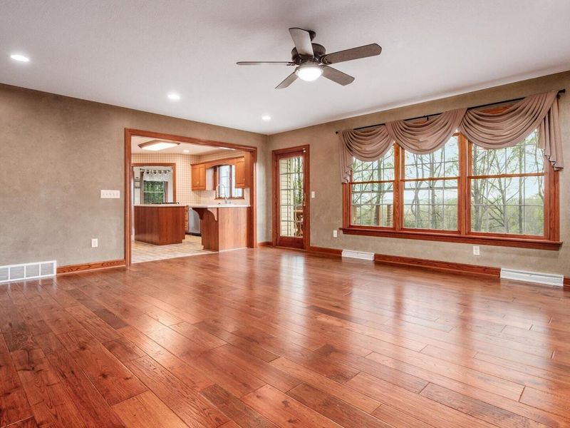 2540 Nicholas Lane, Dresden, OH 43821 Photo 10