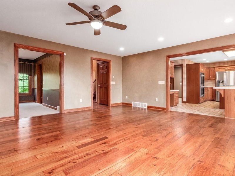 2540 Nicholas Lane, Dresden, OH 43821 Photo 11