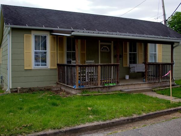 23 Cross Street, Jackson, OH 45640