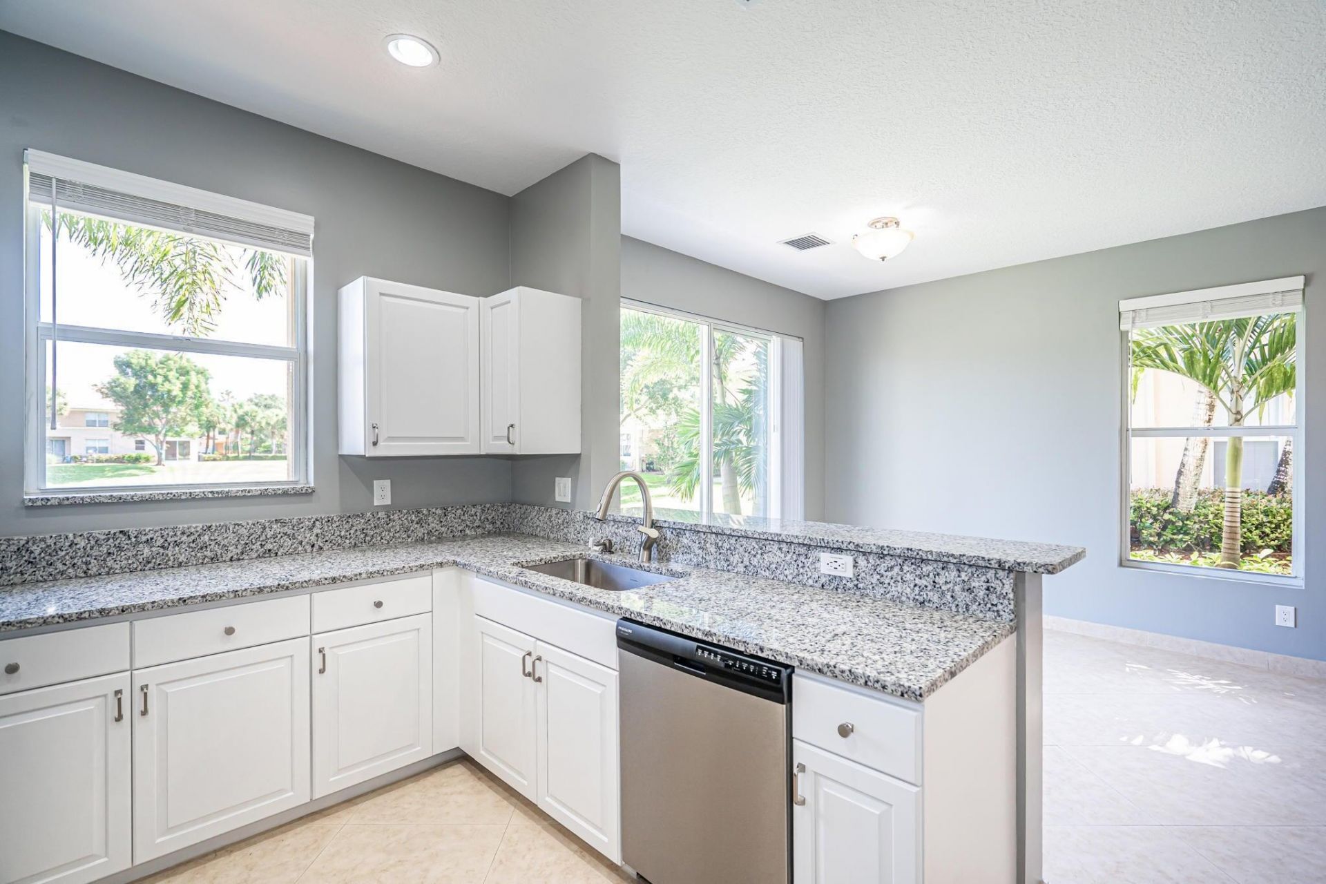 460 Rainbow Springs Terrace, Royal Palm Beach, FL 33411 Photo