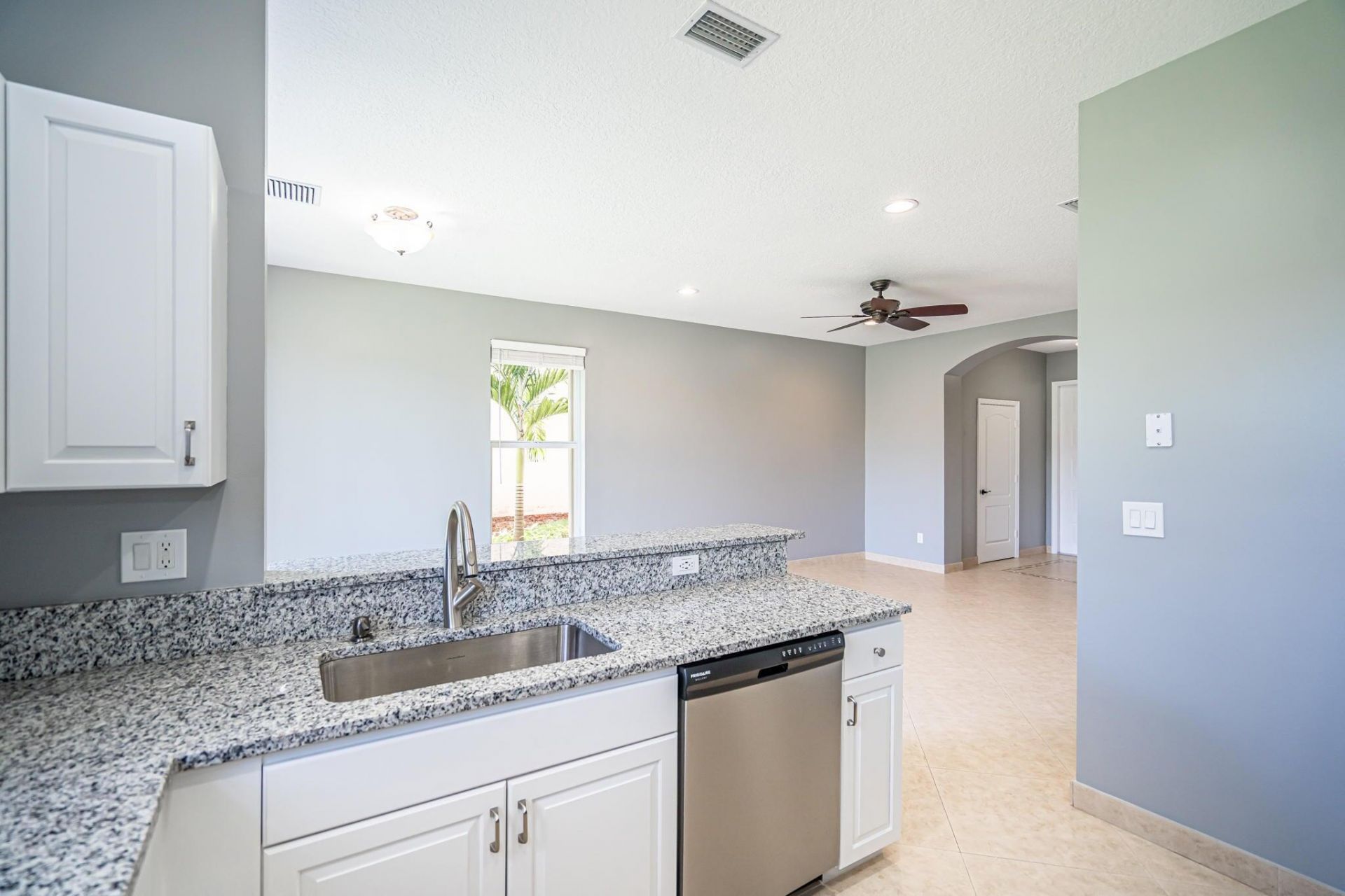 460 Rainbow Springs Terrace, Royal Palm Beach, FL 33411 Photo