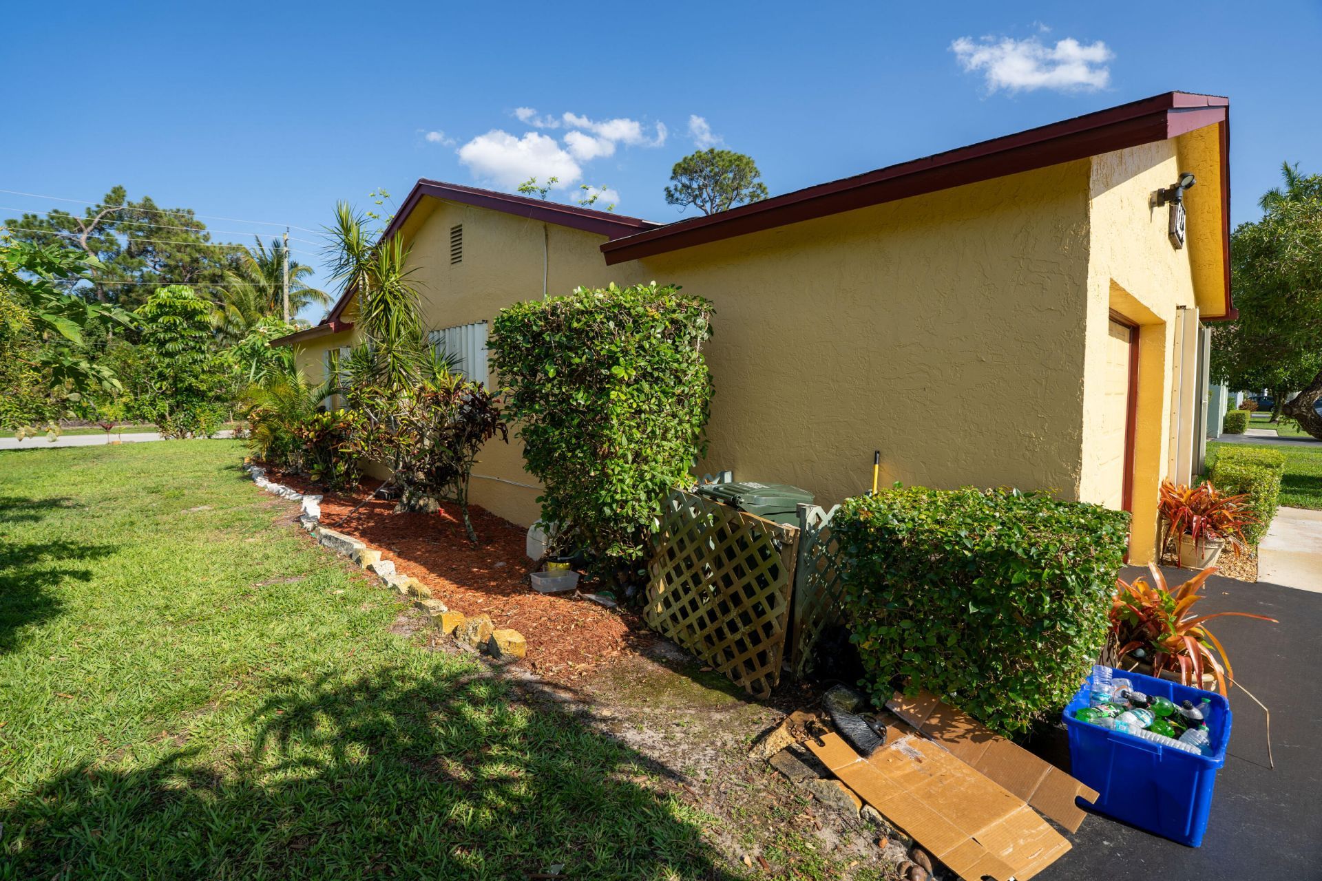 6121 Rainbow Circle, Greenacres, FL 33463 Photo