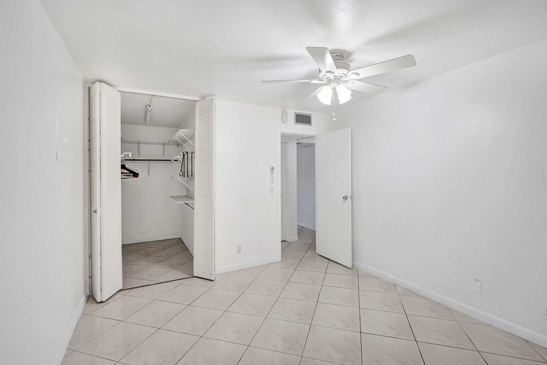 108 Valencia Boulevard, Unit E108, Delray Beach, FL 33446 Photo