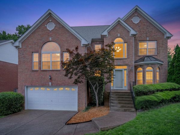 105 Lighthouse Cir, Hendersonville, TN 37075