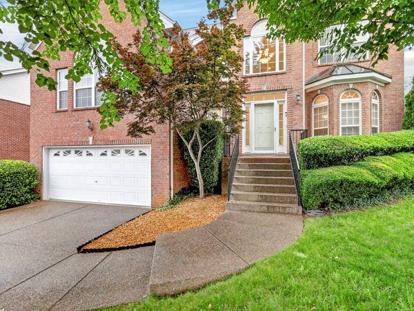 105 Lighthouse Cir, Hendersonville, TN 37075