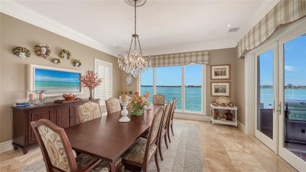 667 Mourning Dove Drive, Sarasota, FL 34236 Photo