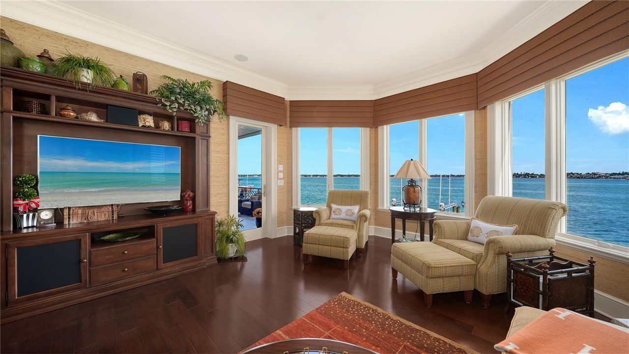 667 Mourning Dove Drive, Sarasota, FL 34236 Photo