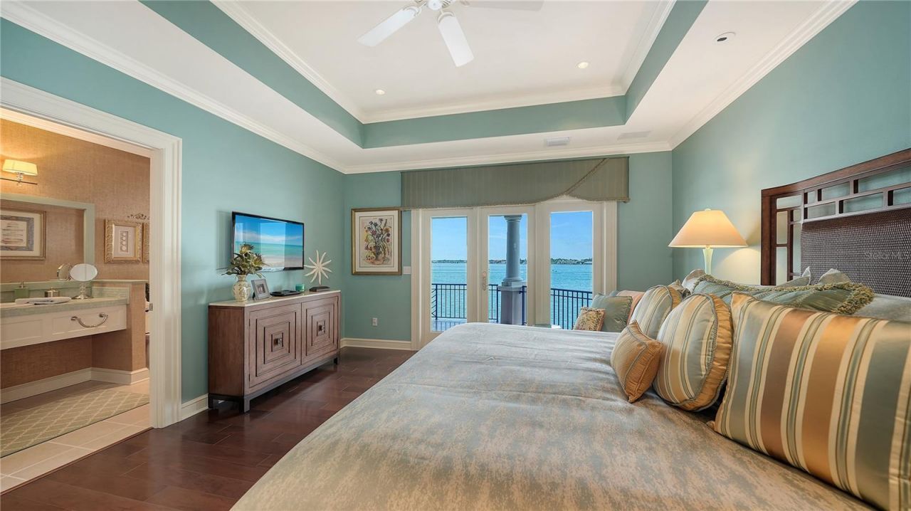 667 Mourning Dove Drive, Sarasota, FL 34236 Photo