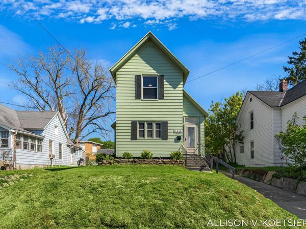 935 Baraga Street NE, Grand Rapids, MI 49503