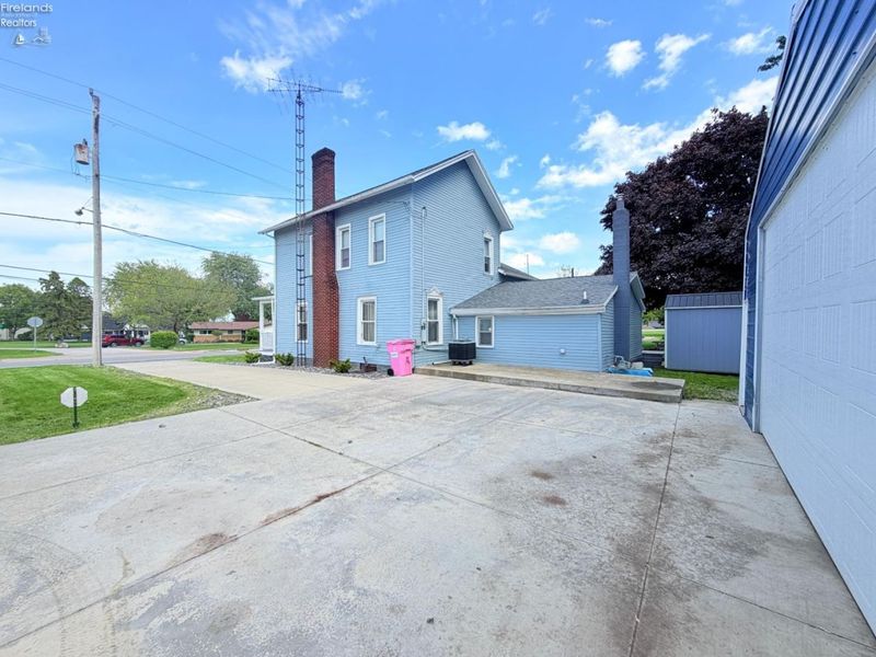 410 E Main Street, Marblehead, OH 43440 Photo 24